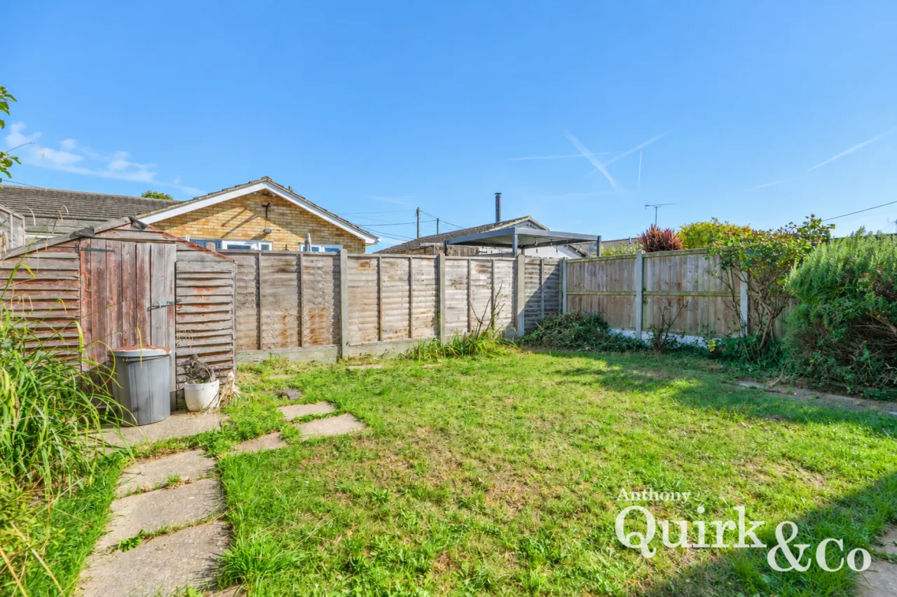 Denham Road, Canvey Island, SS8, photo 9