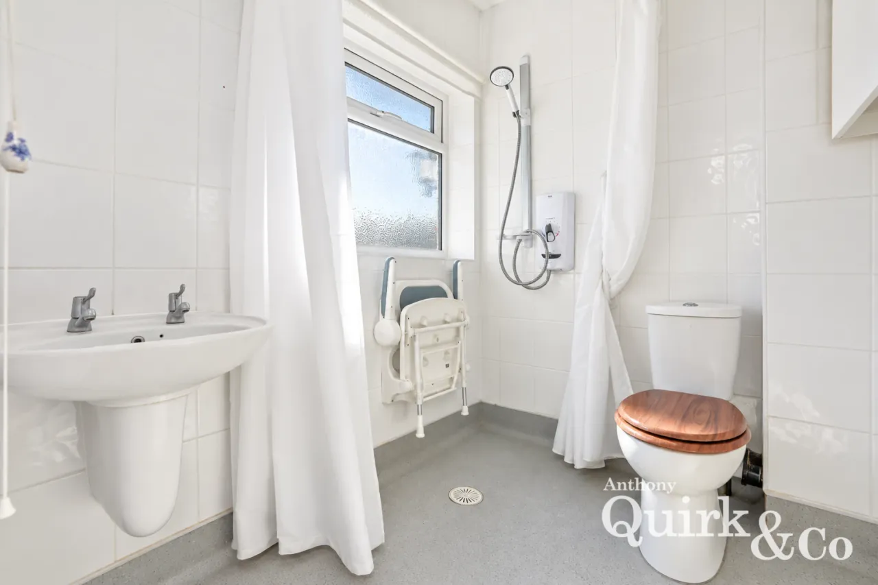 Denham Road, Canvey Island, SS8, photo 6