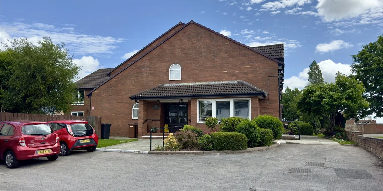 1 bed flat for sale, Dale Avenue, Heswall, CH60