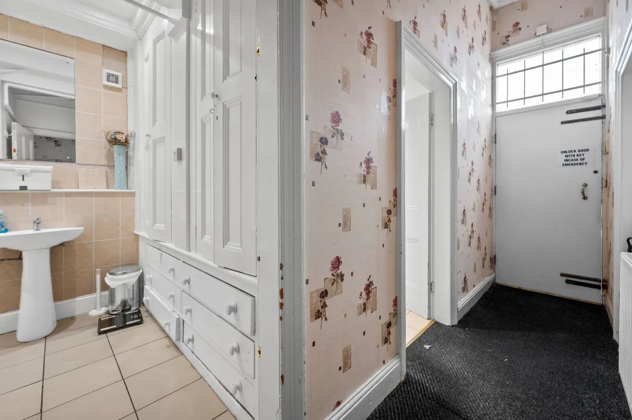 Prescot Road, St. Helens, WA10, photo 32