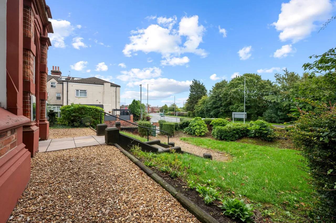 Prescot Road, St. Helens, WA10, photo 52