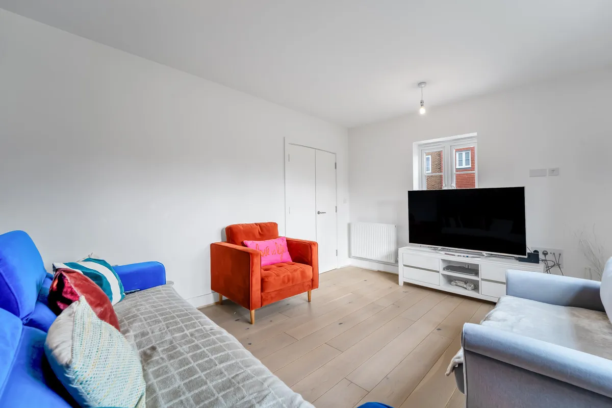 Beatrice Square, Tadworth, KT20, photo 4