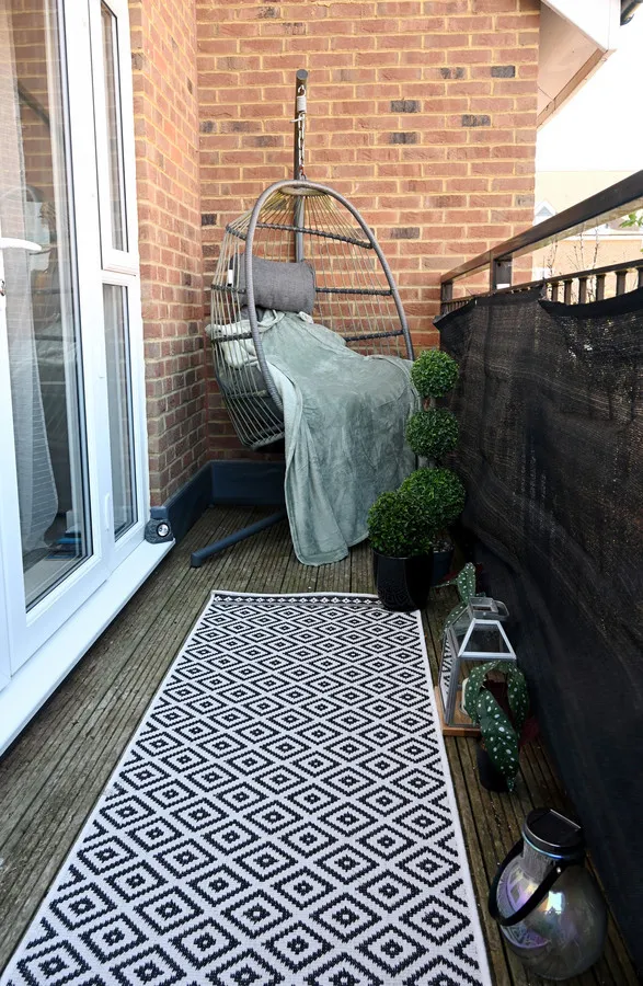 Beatrice Square, Tadworth, KT20, photo 9