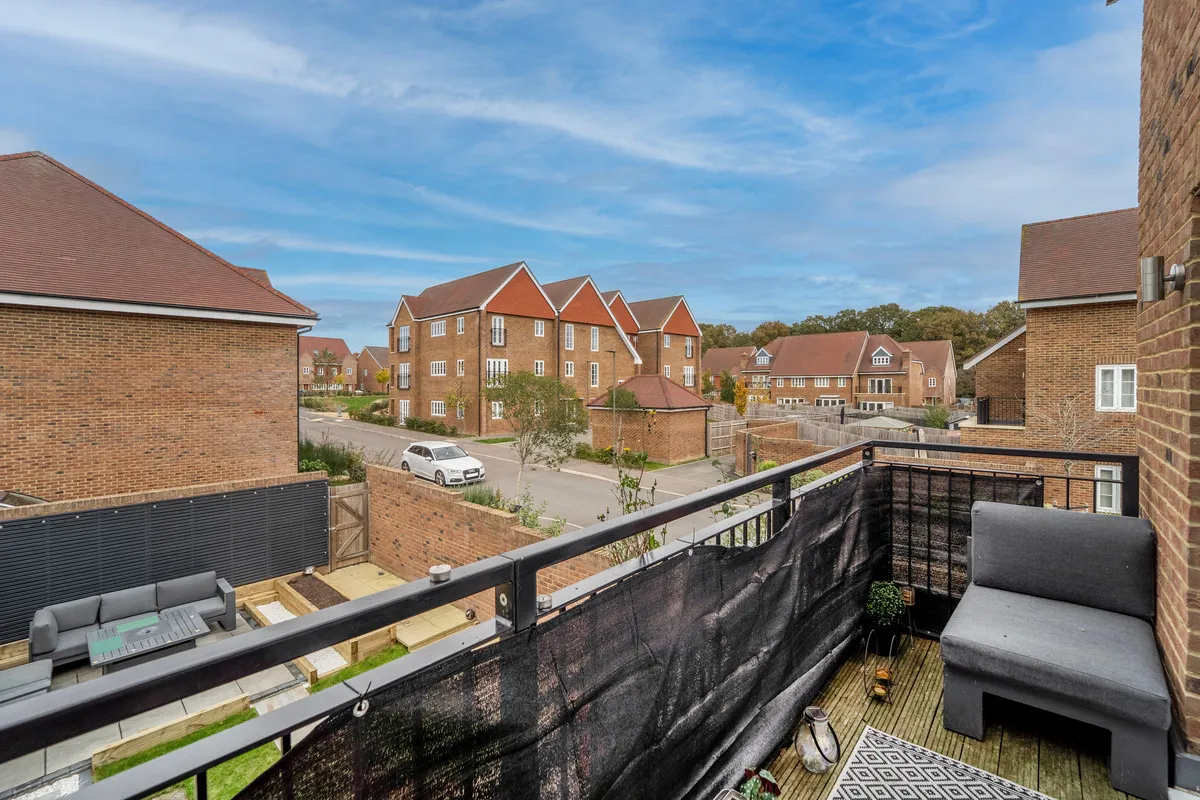 Beatrice Square, Tadworth, KT20, photo 23