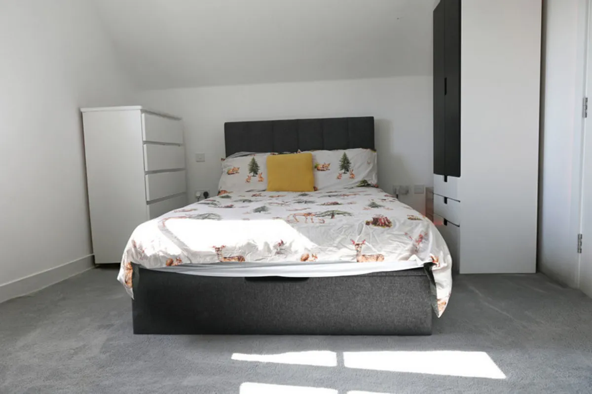 Beatrice Square, Tadworth, KT20, photo 8