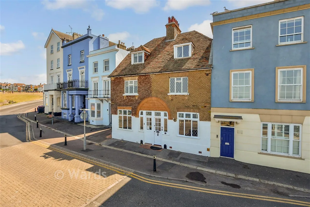 Central Parade, Herne Bay, CT6, photo 2