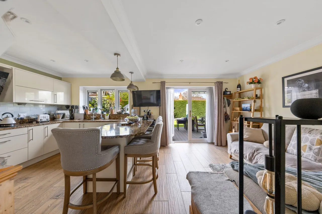 Henley Close, Appleton, Warrington, Warrington, WA4 5LY, photo 2