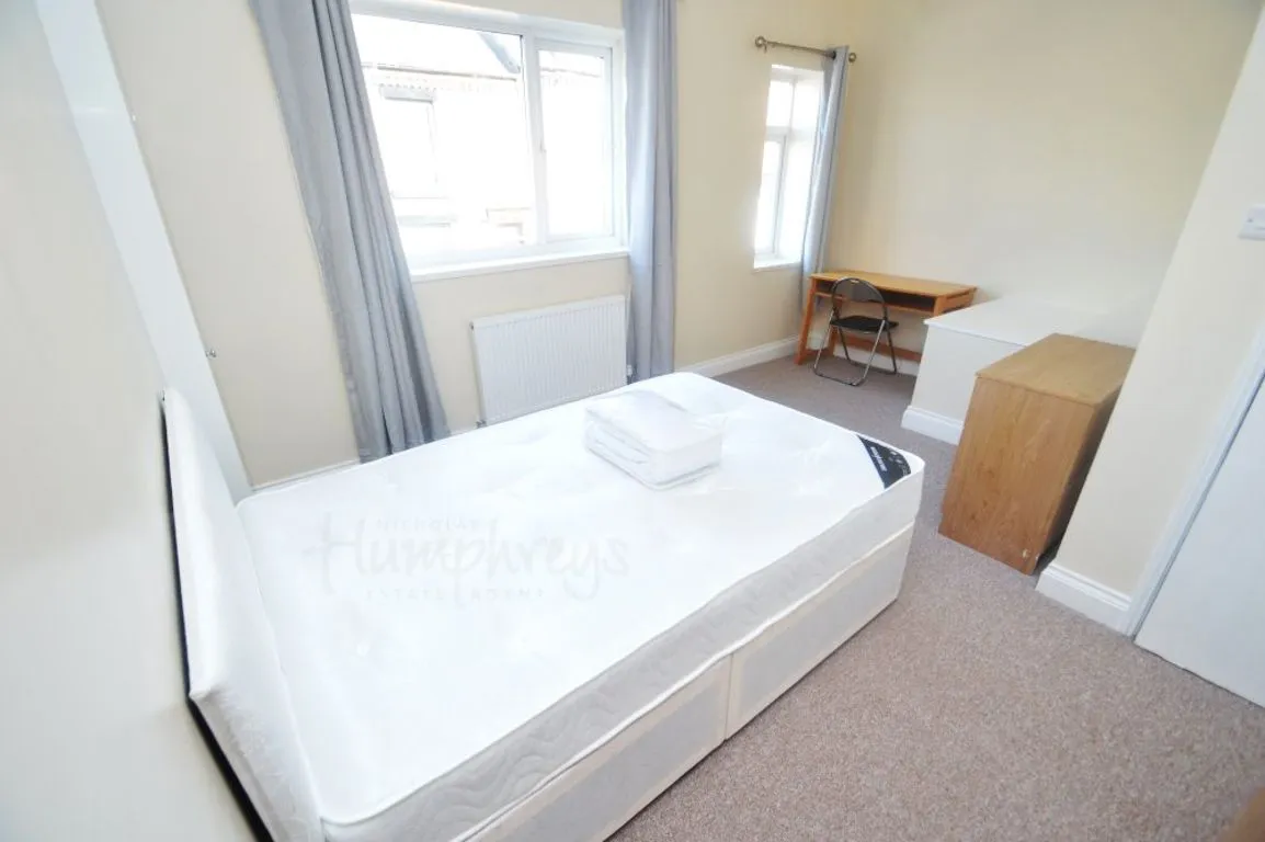 5 bed property to rent, New Street, Durham, DH1