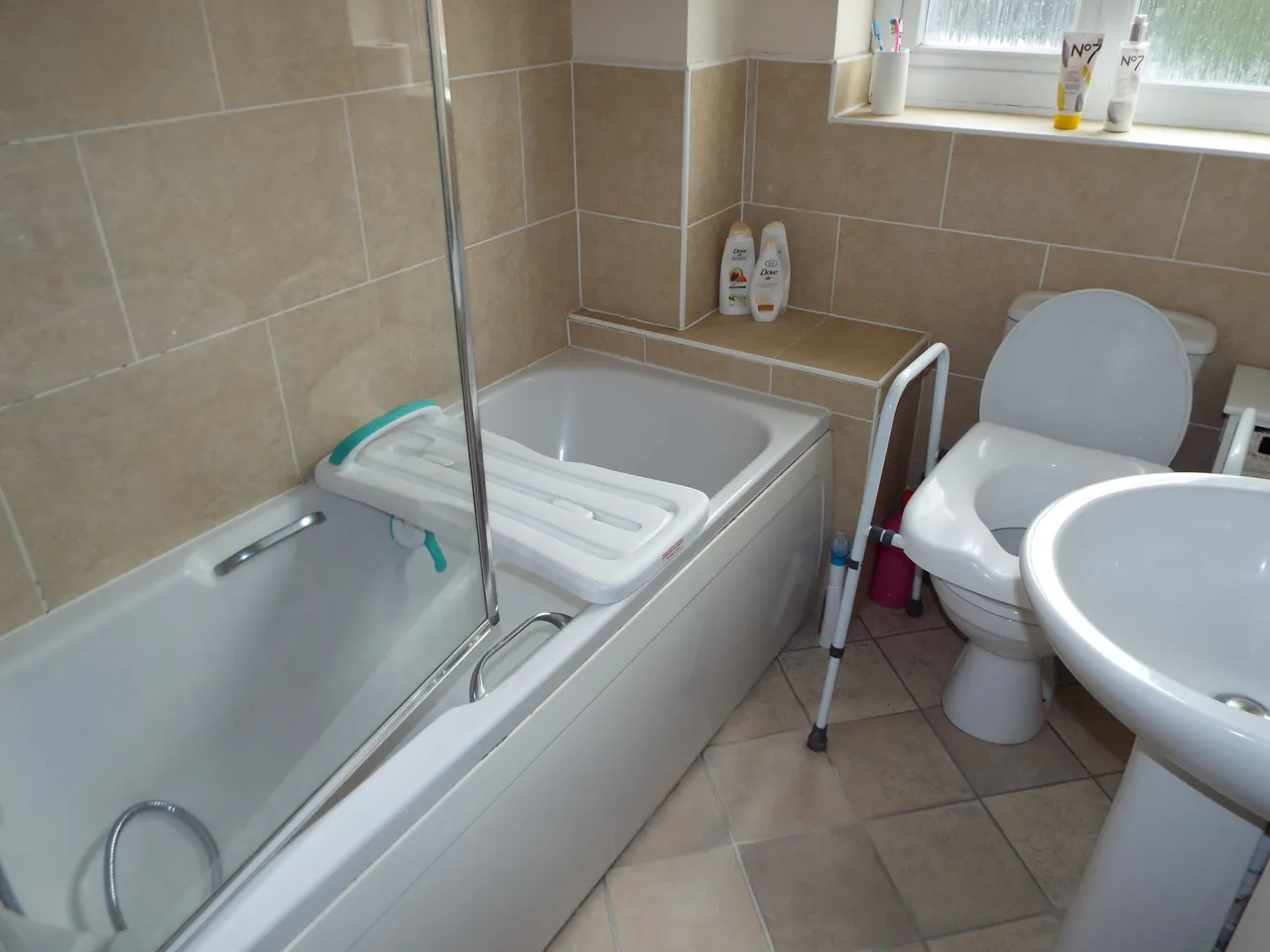 Bowne Street, Sutton-In-Ashfield, NG17, photo 3