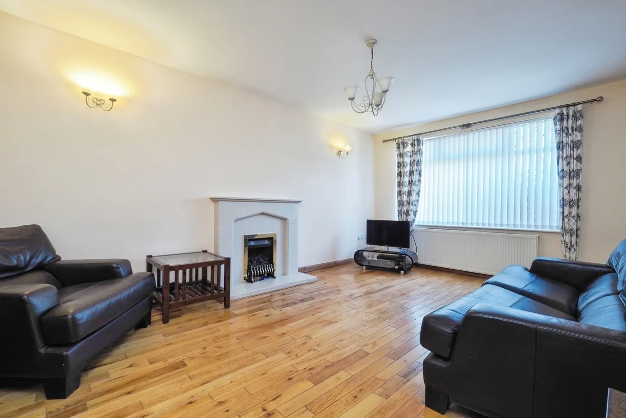 Balmoral Drive, Bramcote Hills, Nottingham, NG9, photo 8