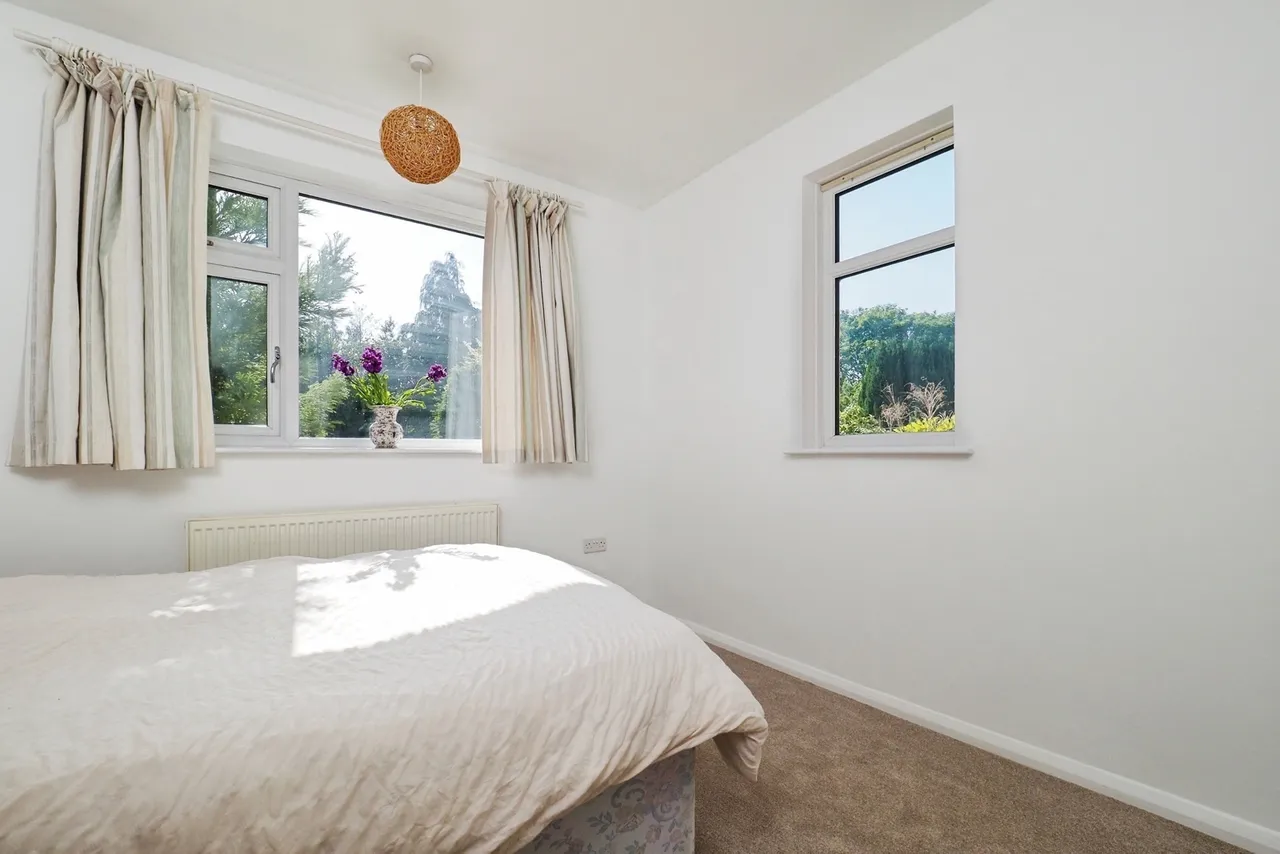 Balmoral Drive, Bramcote Hills, Nottingham, NG9, photo 11
