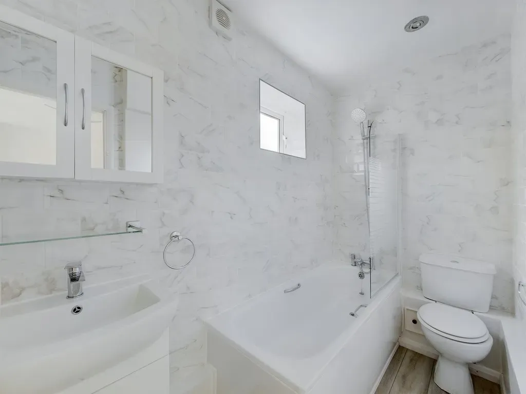 Bethune Road, Horsham, photo 6