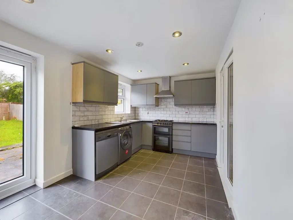 Bethune Road, Horsham, photo 3