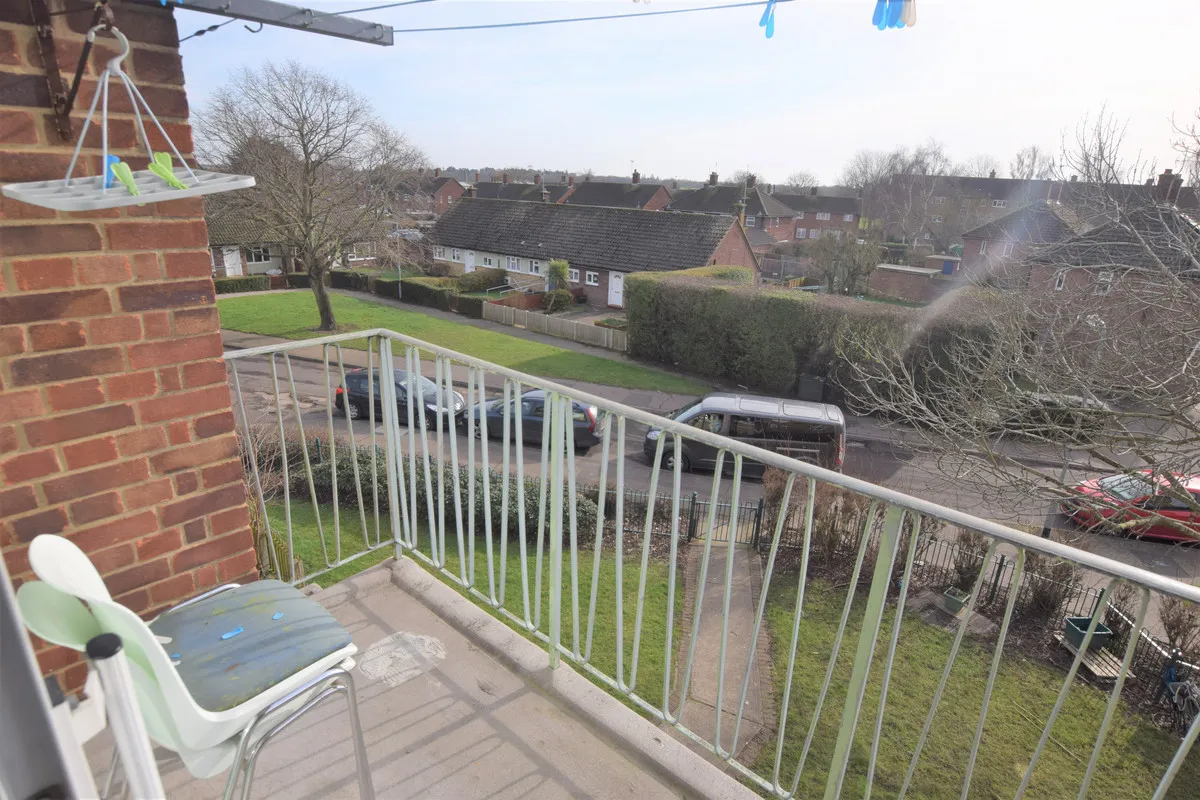 3 bed flat to rent — Acacia Avenue, Essex, Colchester, CO4 3JU