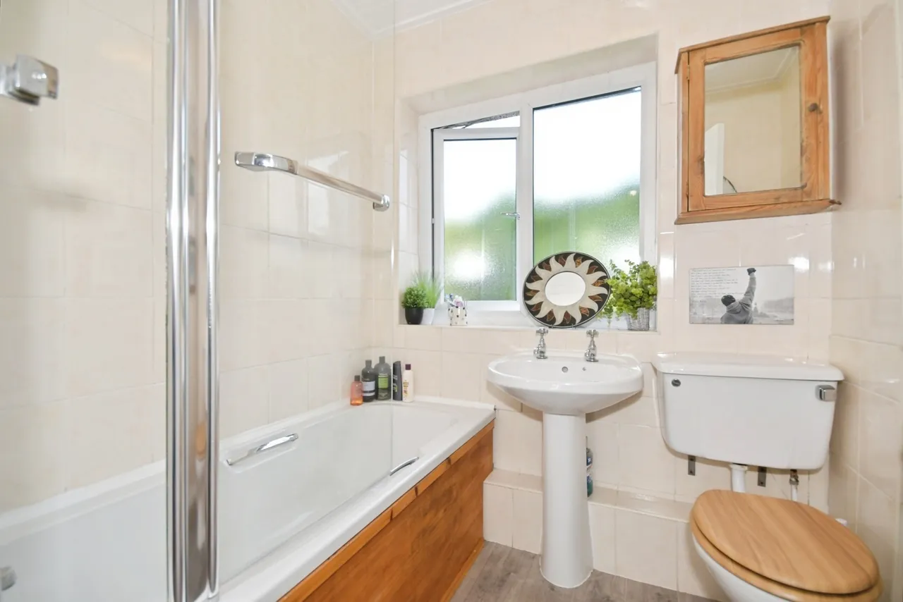 Dane Grove, Buxton, Derbyshire, SK17, photo 20