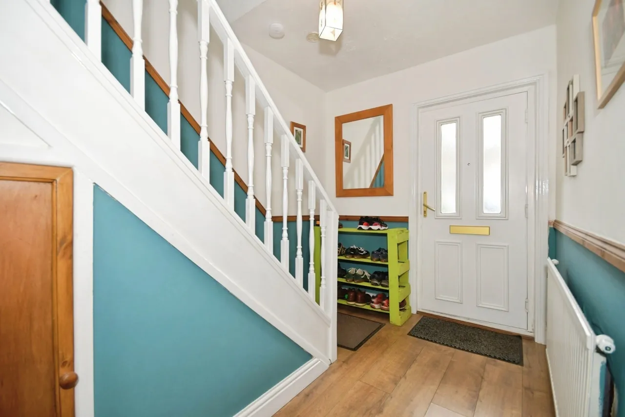 Dane Grove, Buxton, Derbyshire, SK17, photo 5