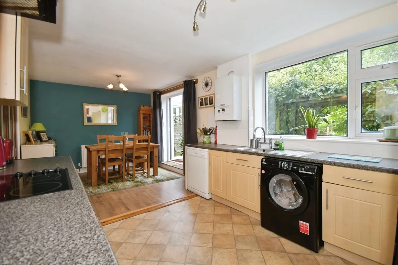 Dane Grove, Buxton, Derbyshire, SK17, photo 9