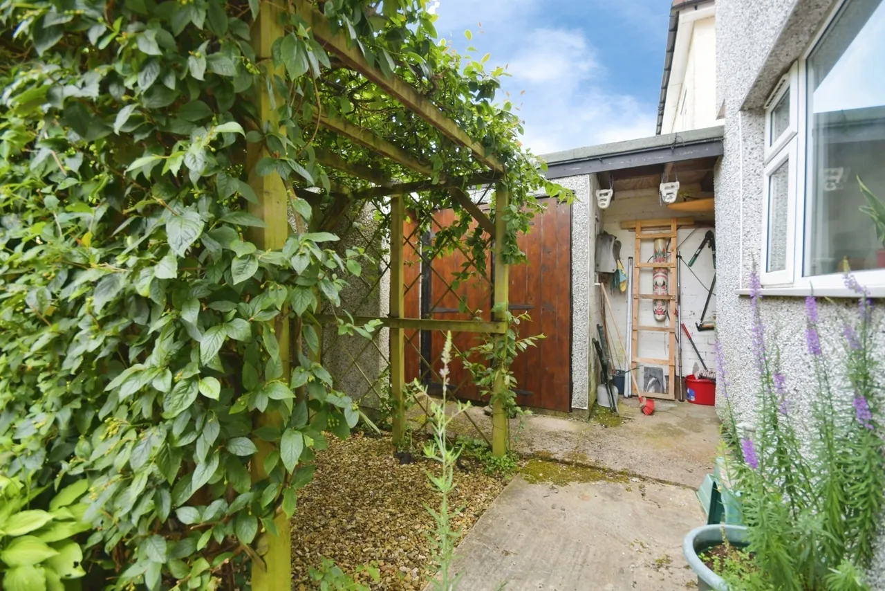 Dane Grove, Buxton, Derbyshire, SK17, photo 27