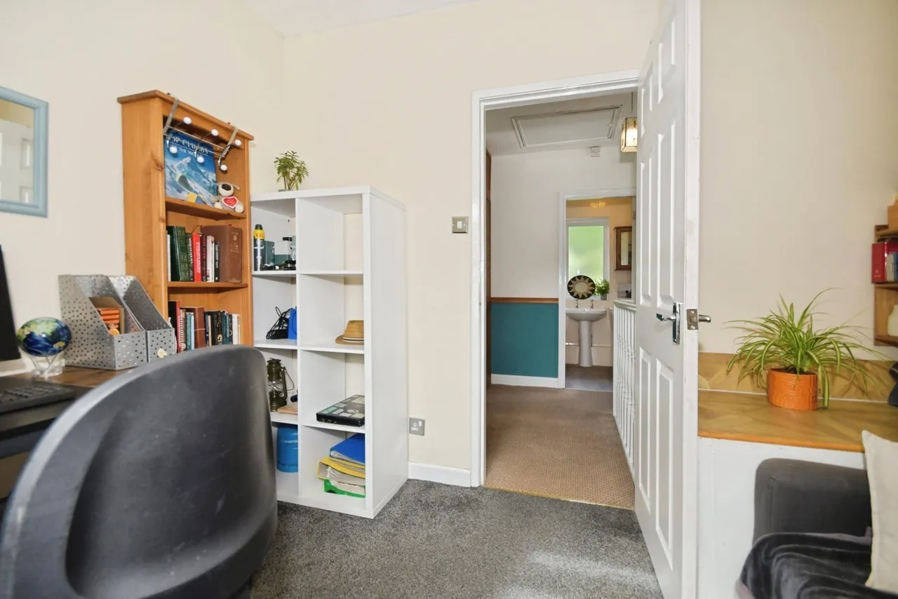 Dane Grove, Buxton, Derbyshire, SK17, photo 19