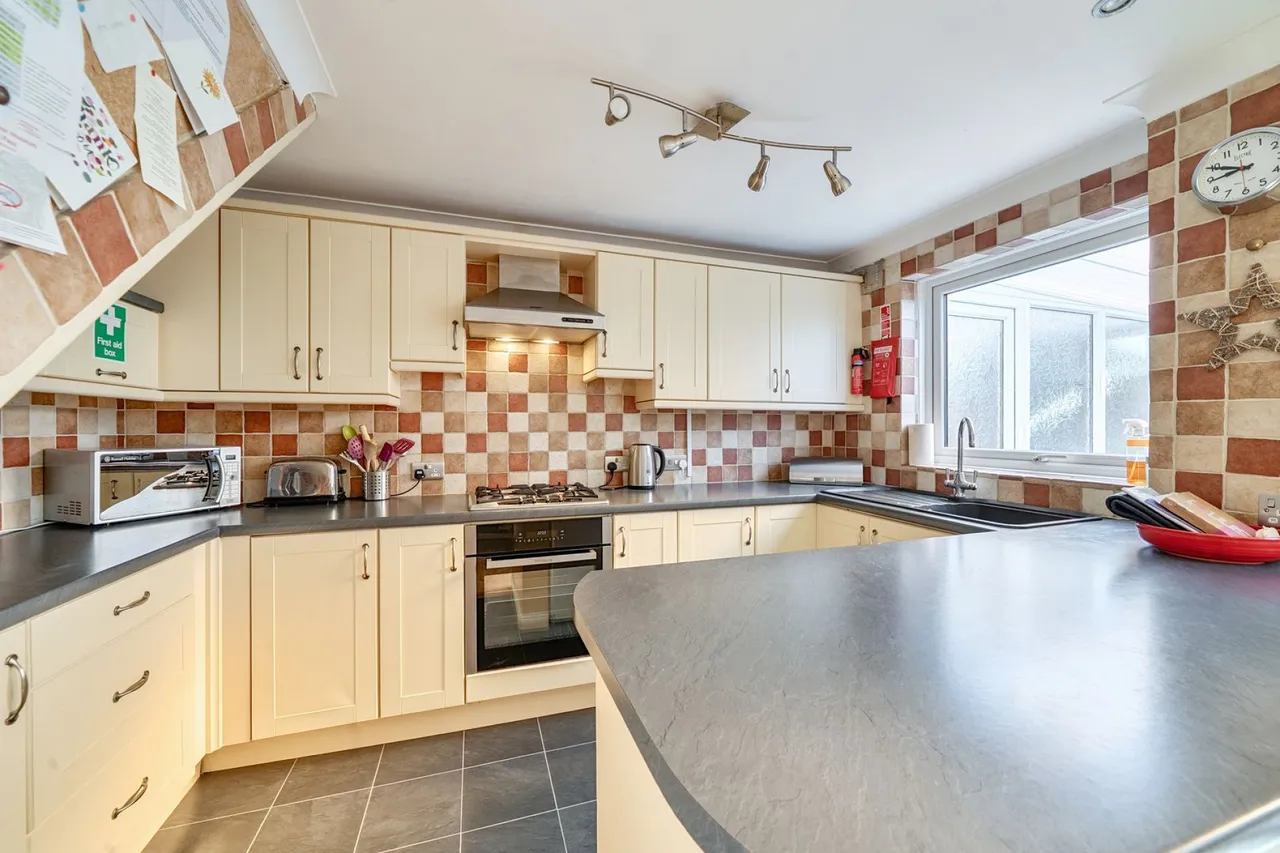 Samber Close, Lymington, SO41, photo 6
