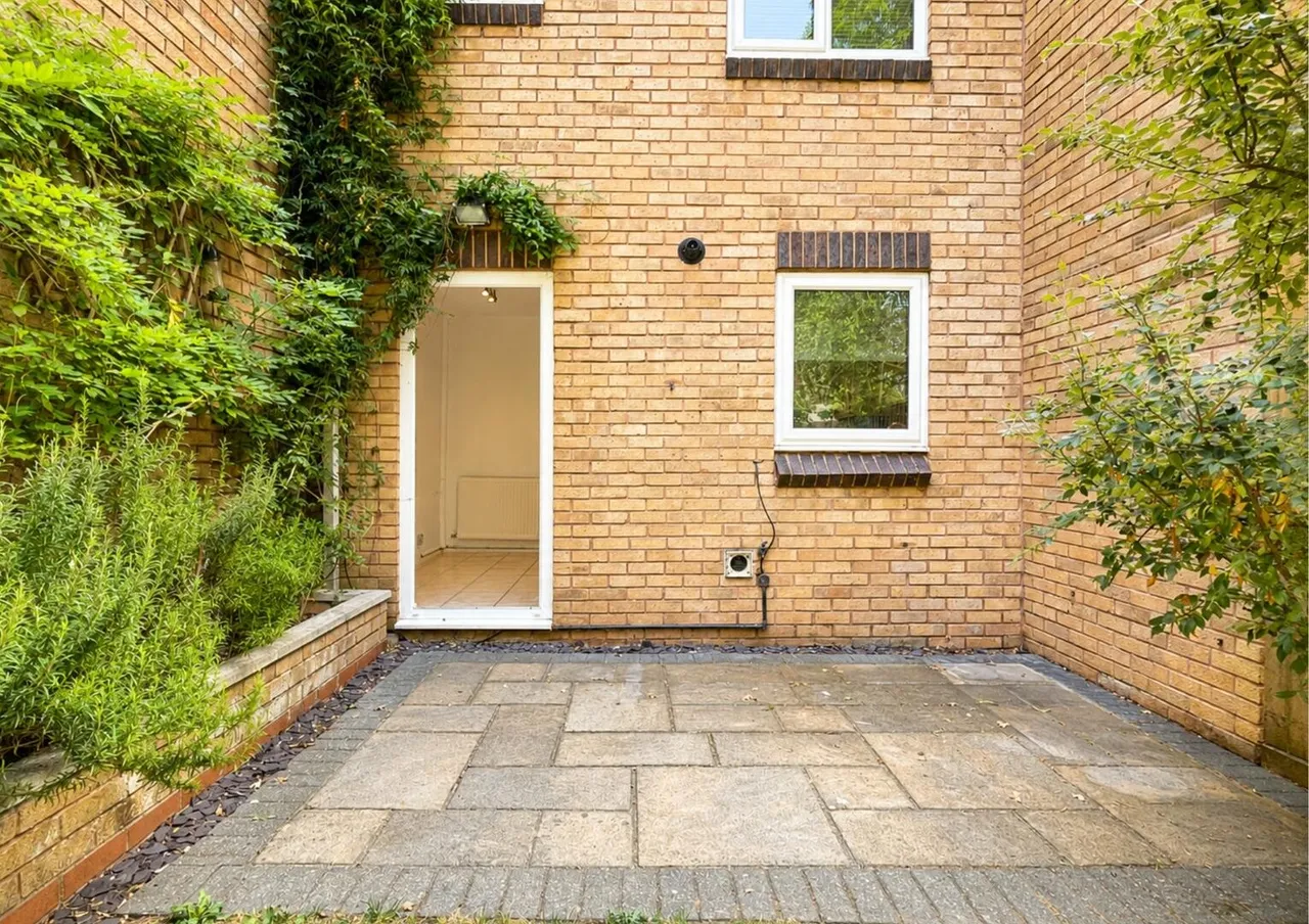 Aspen Close, Somerset BA11 2TZ, photo 21