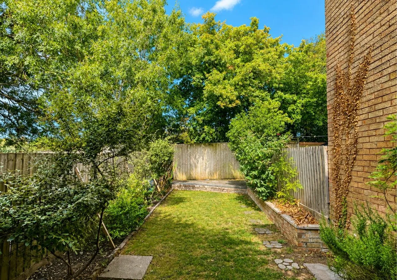 Aspen Close, Somerset BA11 2TZ, photo 18