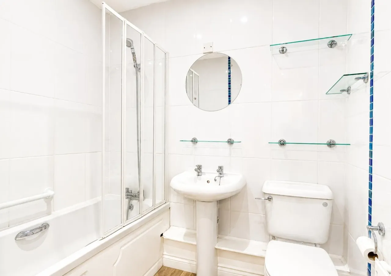 Aspen Close, Somerset BA11 2TZ, photo 11