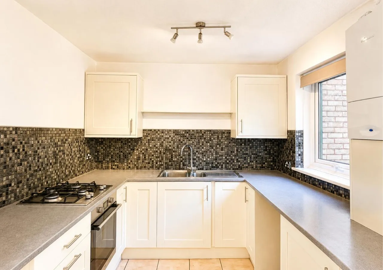 Aspen Close, Somerset BA11 2TZ, photo 4