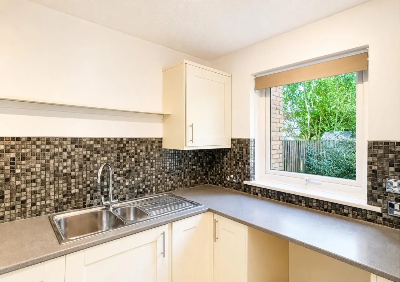 Aspen Close, Somerset BA11 2TZ, photo 6