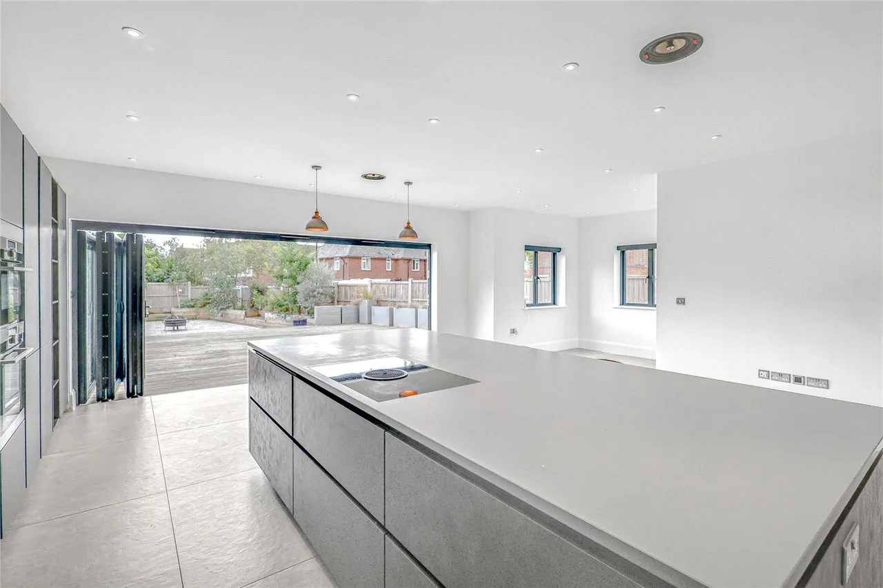 Mount Avenue, Westcliff-on-Sea, SS0, photo 6
