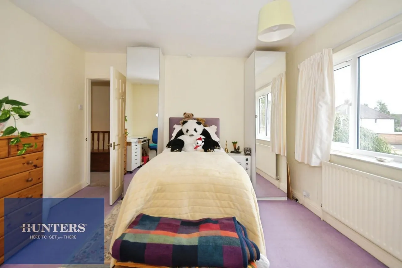 Queen Victoria Road, New Tupton, S42, photo 10