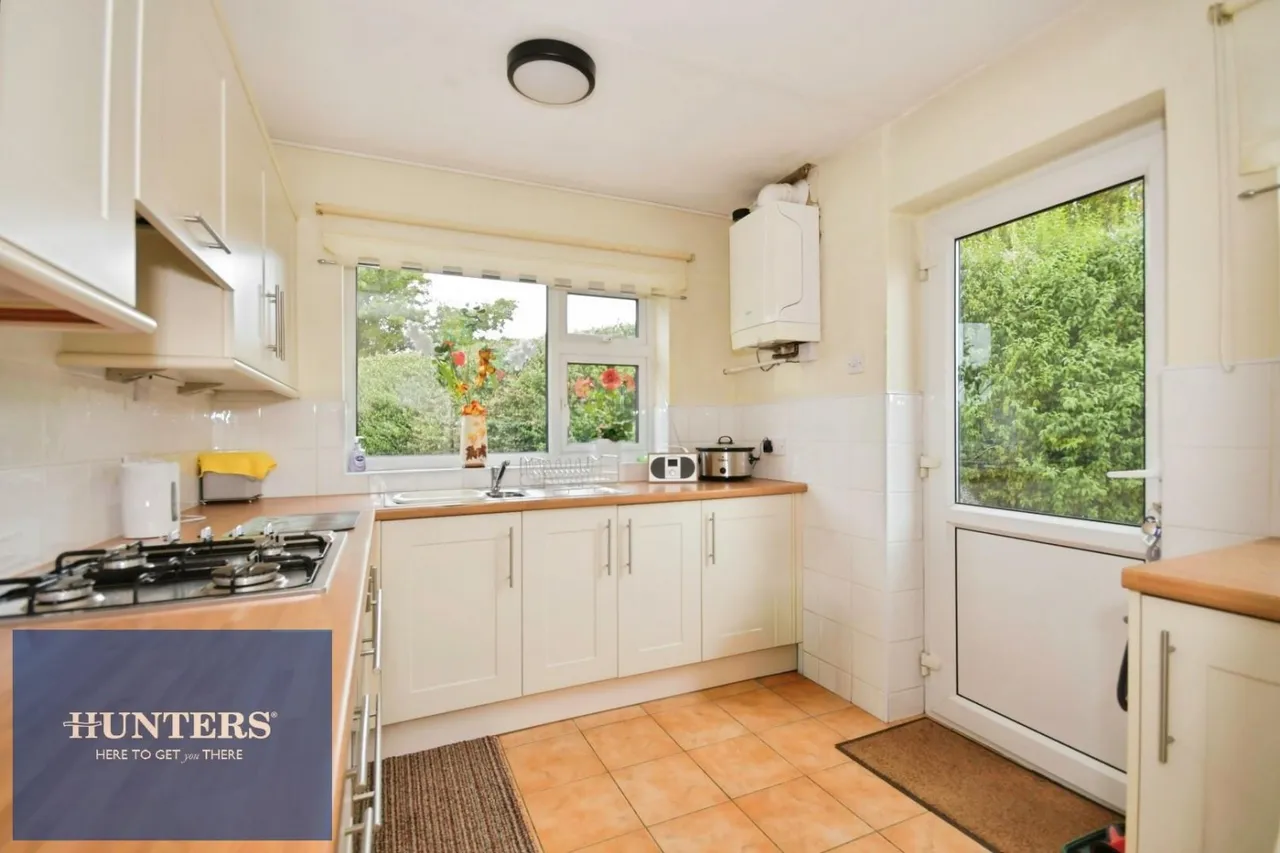 Queen Victoria Road, New Tupton, S42, photo 4