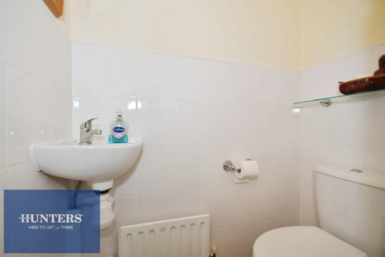Queen Victoria Road, New Tupton, S42, photo 13