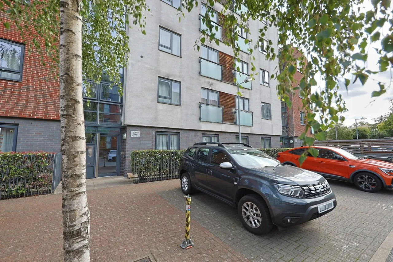 Penniwell Close, Edgware, HA8, photo 12
