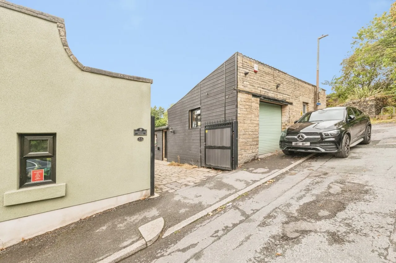 New Street, Cleckheaton, BD19, photo 31