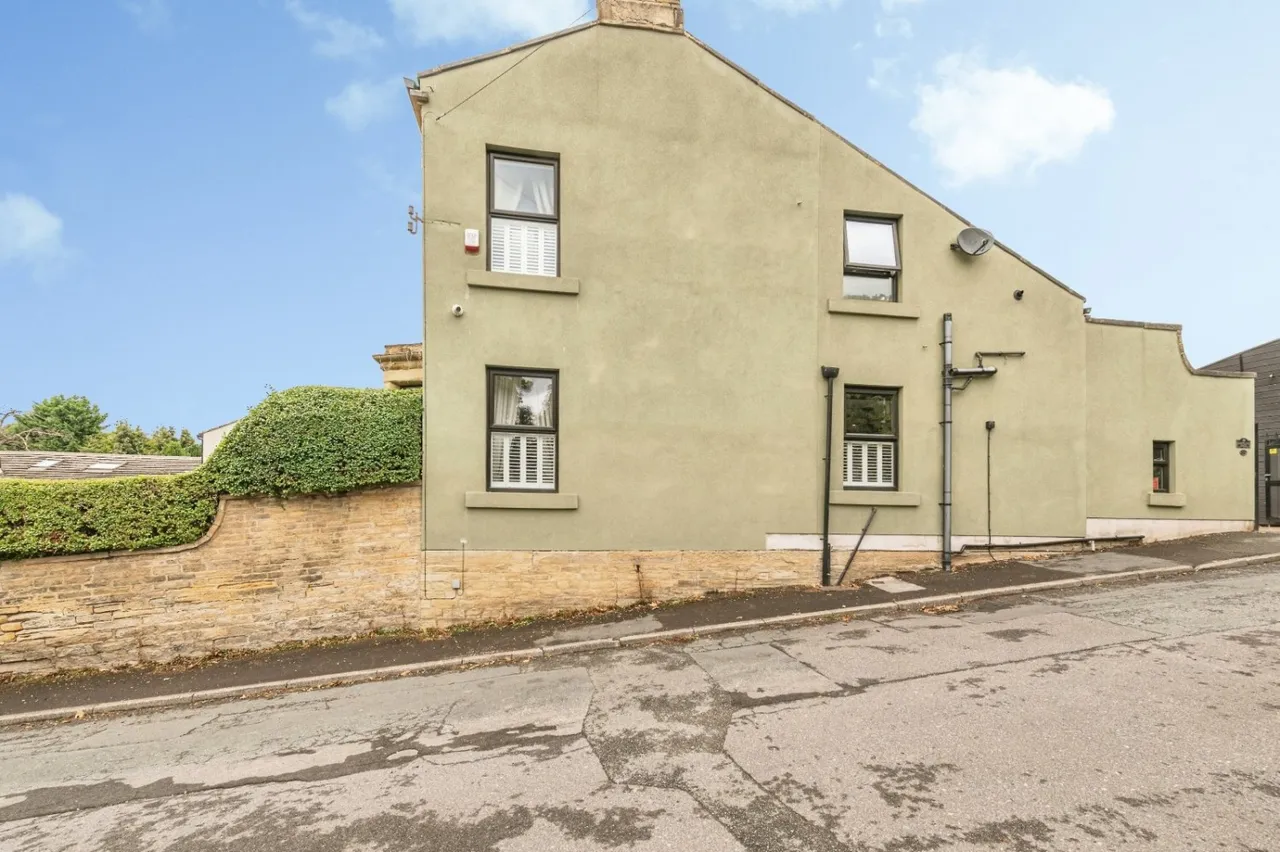 New Street, Cleckheaton, BD19, photo 33