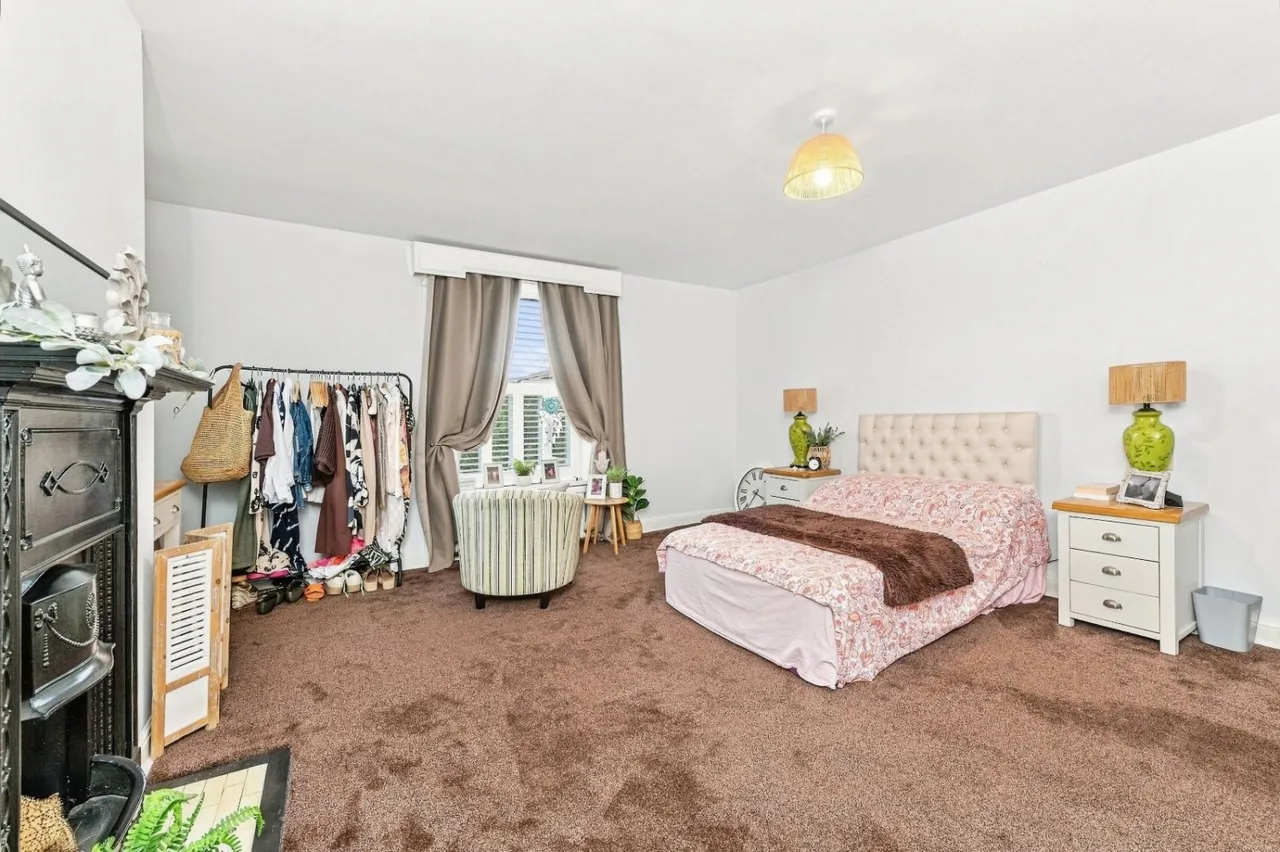 New Street, Cleckheaton, BD19, photo 14