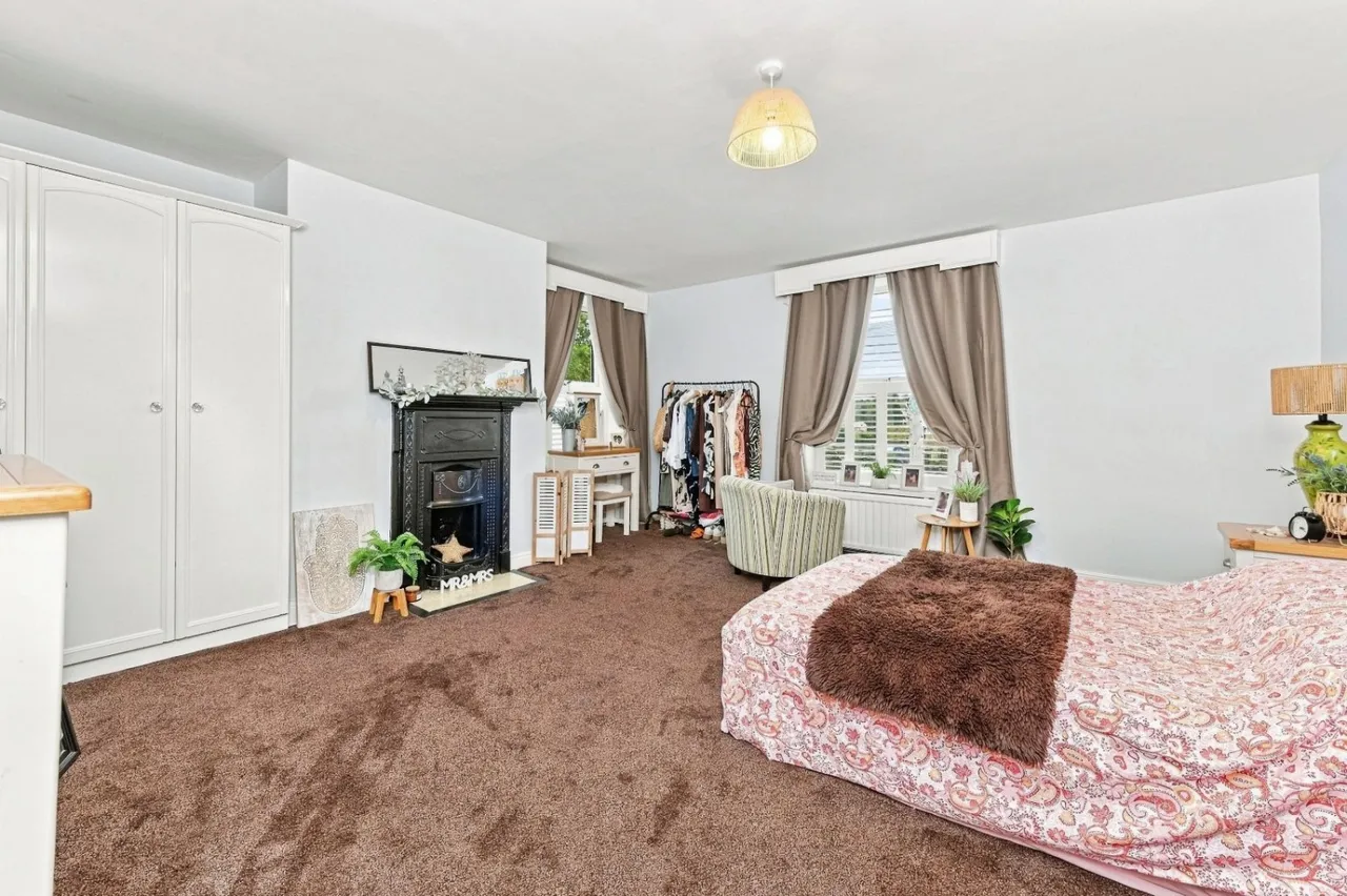 New Street, Cleckheaton, BD19, photo 13