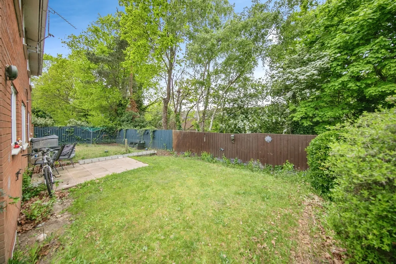 Pearse Way, Purdis Farm, Ipswich, Suffolk, IP3, photo 8