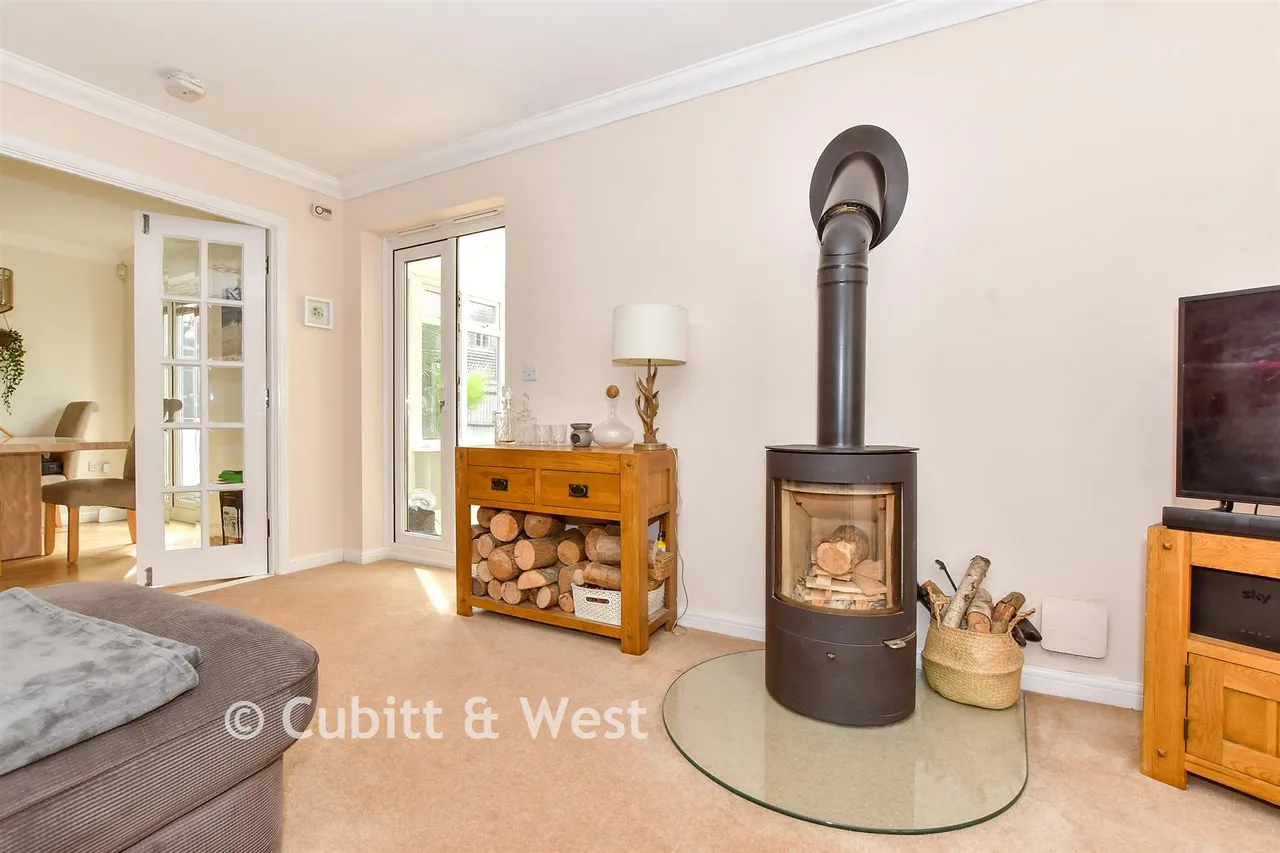 Watersmead Drive, Littlehampton, BN17, photo 3