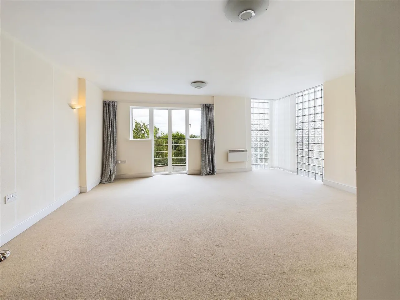Thomas More, Ickenham Road, Ruislip, Middlesex, HA4 7BA, photo 8