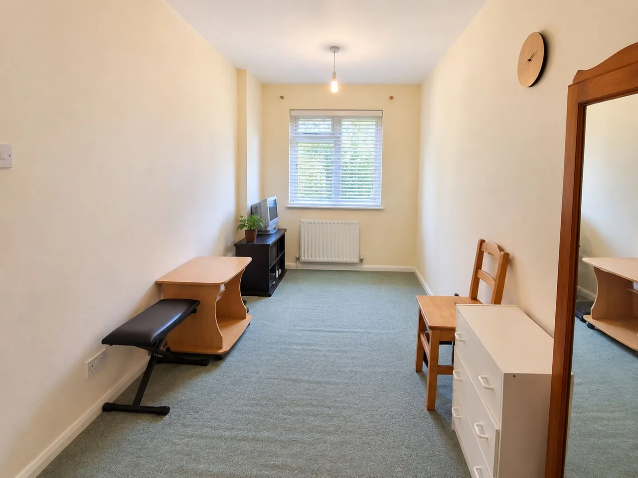 Norman Road, E11, photo 4