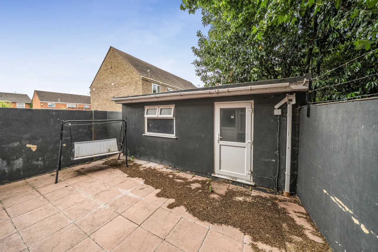 Rochfords Gardens, slough, SL2, photo 7