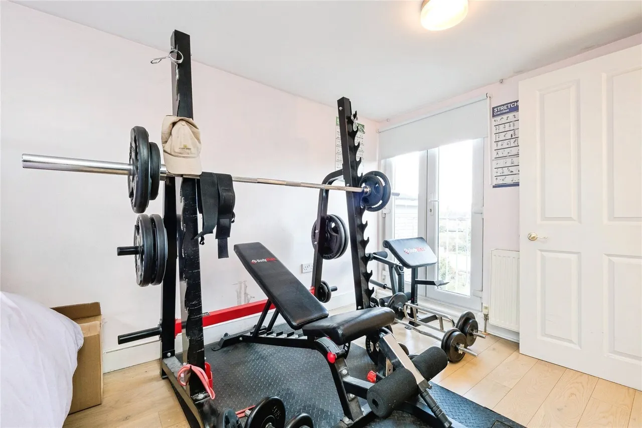 Shakespeare Crescent, Manor Park, London, E12, photo 19