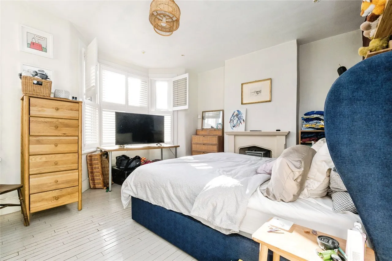 Shakespeare Crescent, Manor Park, London, E12, photo 13