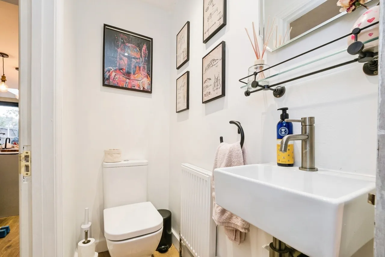 Shakespeare Crescent, Manor Park, London, E12, photo 22