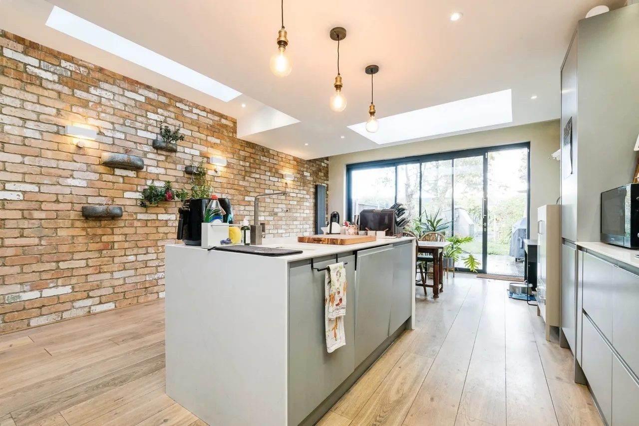 Shakespeare Crescent, Manor Park, London, E12, photo 8