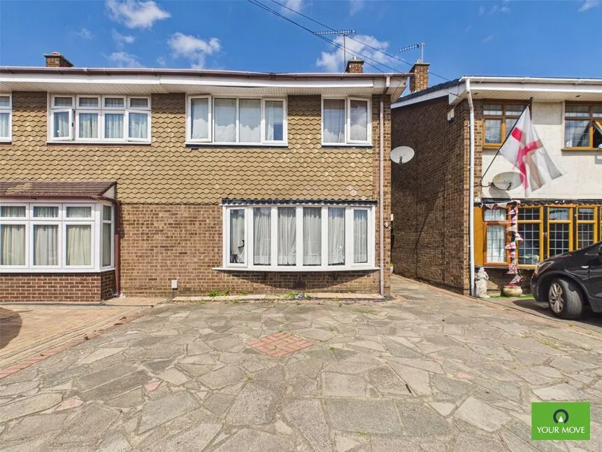 4 bed house for sale — Fulmar Road, Hornchurch, Havering, RM12