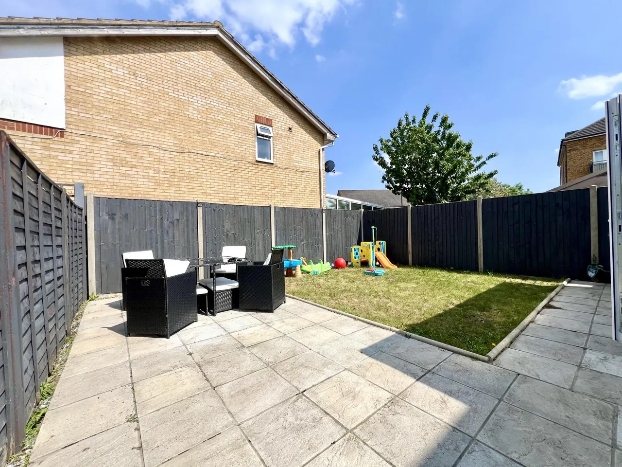 Hunters Way, Slough, SL1, photo 5