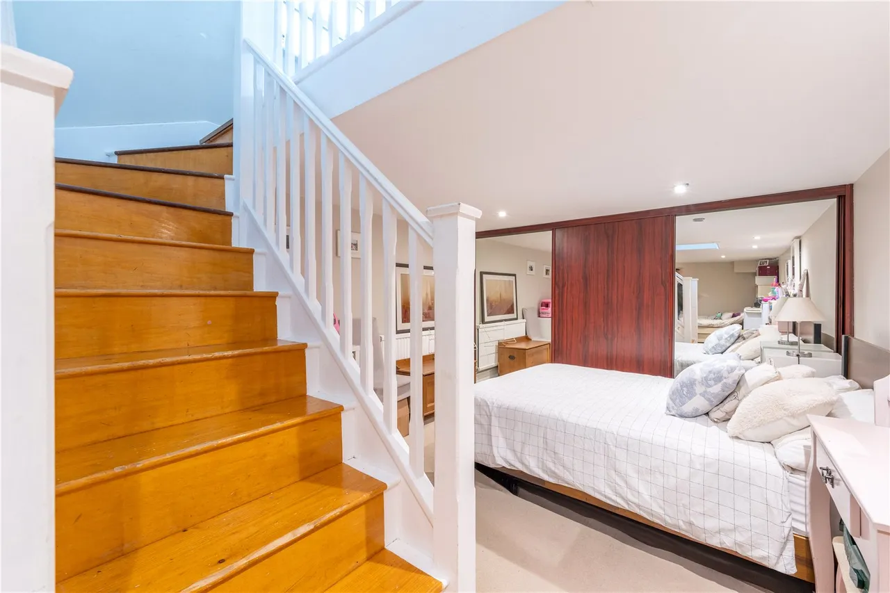 Staines Road, Twickenham, TW2 5BG, photo 6